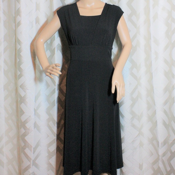 Worthington Dress - Picture 2 of 7